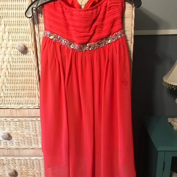 Prom dress - Picture 2 of 2